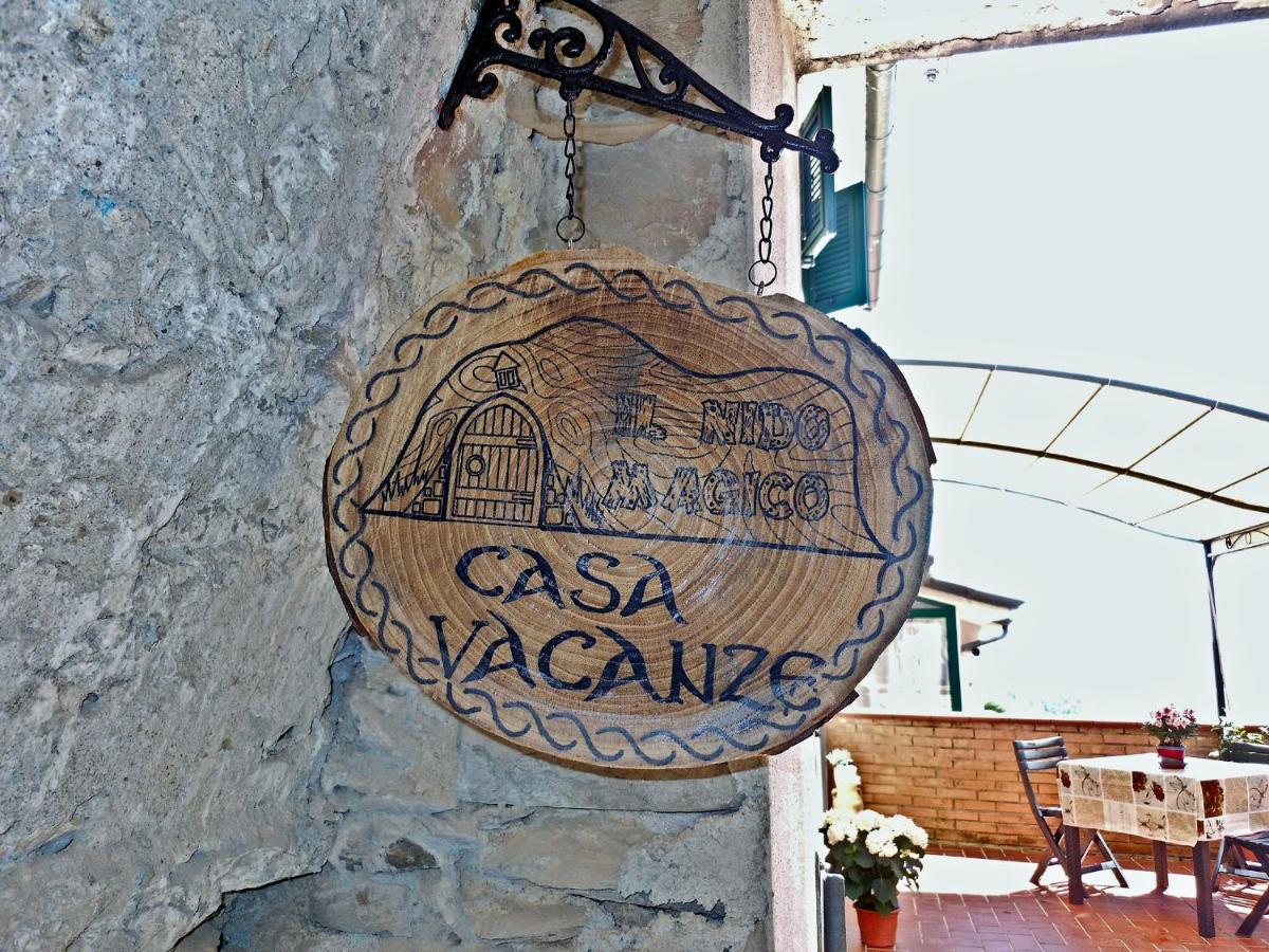 Il Nido Magico Incanto E Magia Nel Borgo Antico Calice al Cornoviglio Exterior foto