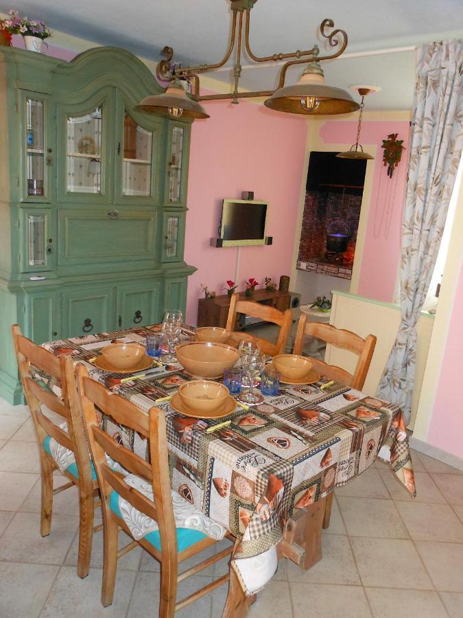 Il Nido Magico Incanto E Magia Nel Borgo Antico Calice al Cornoviglio Exterior foto